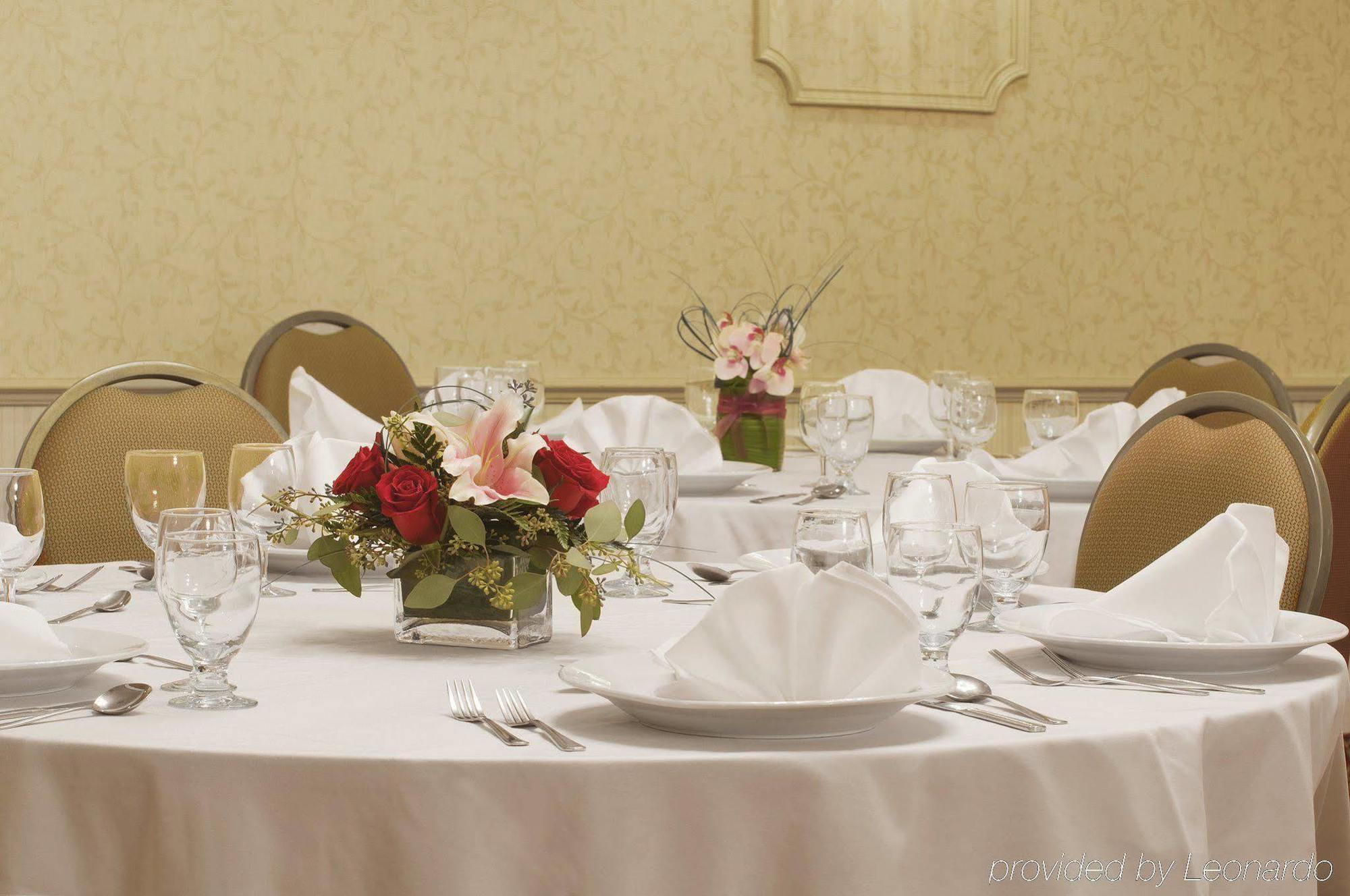 Best Western Plus Ottawa City Centre Restoran foto